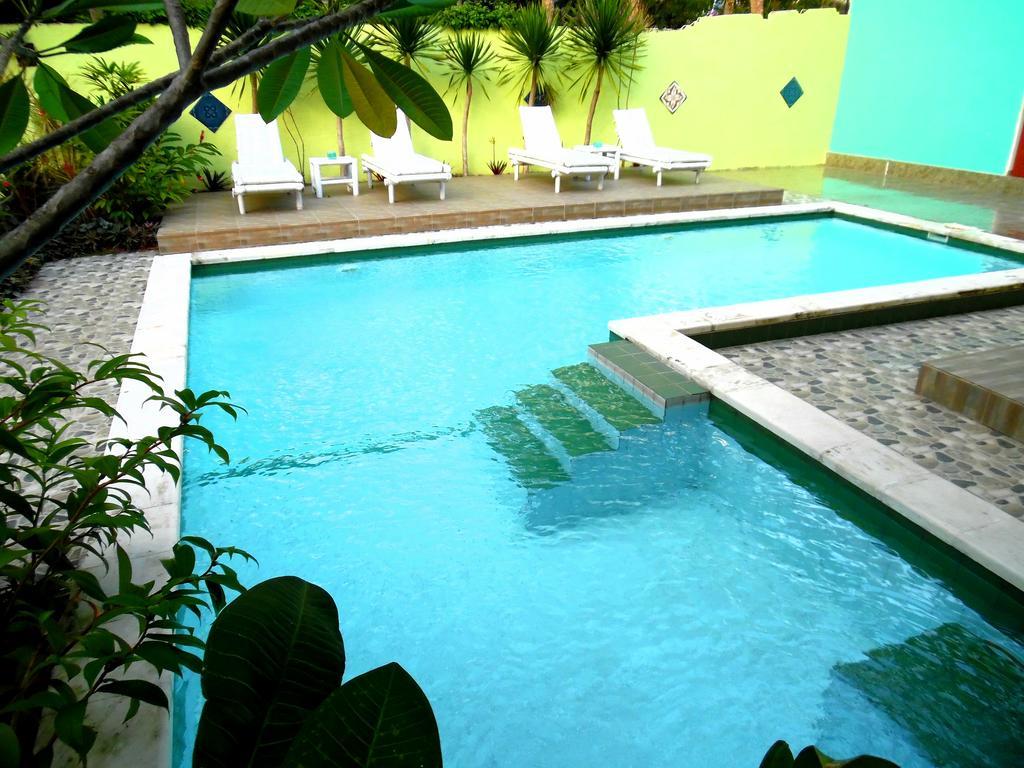 Hotel Lazy Monkey Senggigi Exterior foto